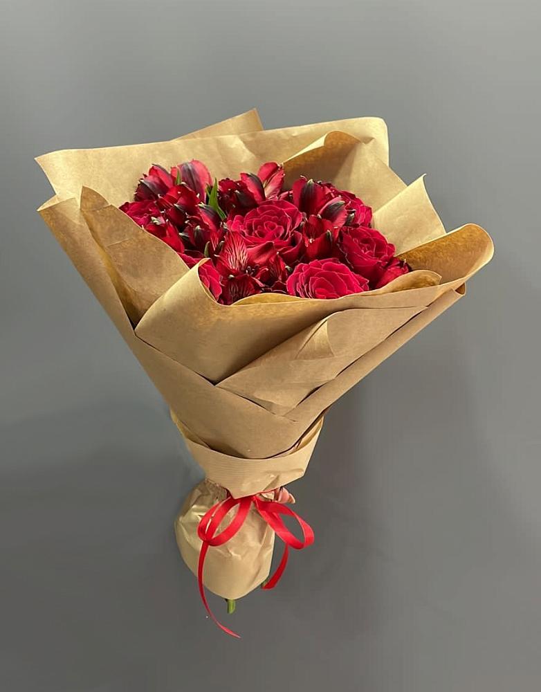 Букет цветов из: Альстромерии и Розы в Федино