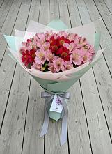 Букет цветов из:  Альстромерии в Федино