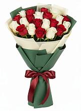 Букет Микс из красных и белых роз #REPLACE_PRED# Федино