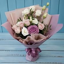 Букет цветов из:  Розы и Лизиантусы в Федино