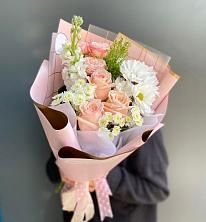 Букет цветов из:  Хризантемы и Розы в Федино