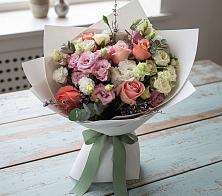 Букет цветов из:  Розы, Лизиантусы и Гвоздики в Федино